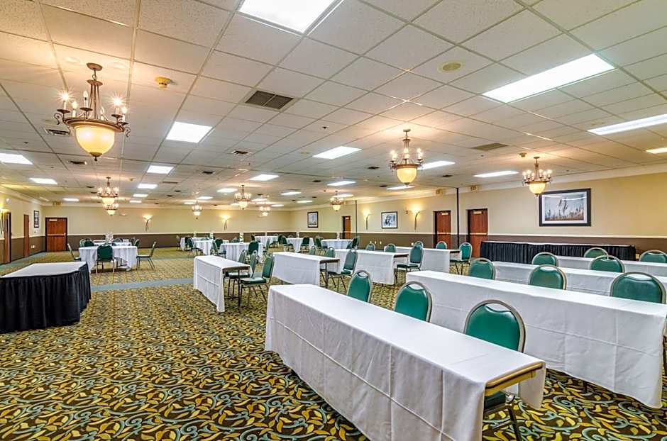 Red Roof Inn & Conference Center Wichita Airport