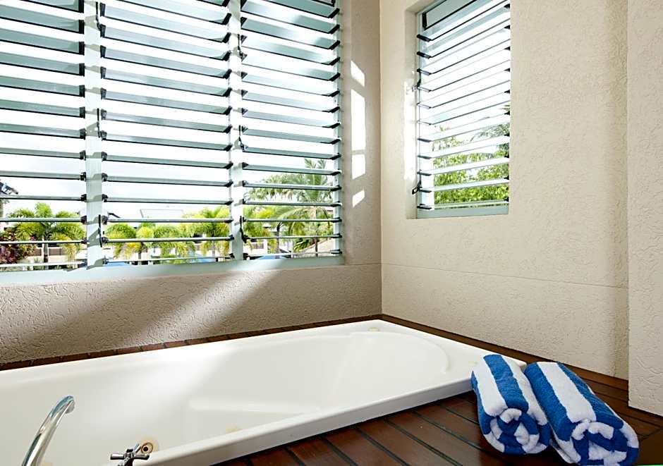 Mantra in the Village Port Douglas