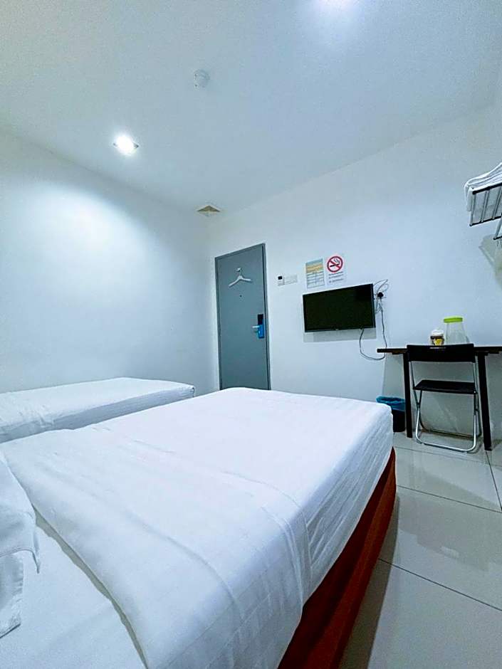 Asia Green Hotel