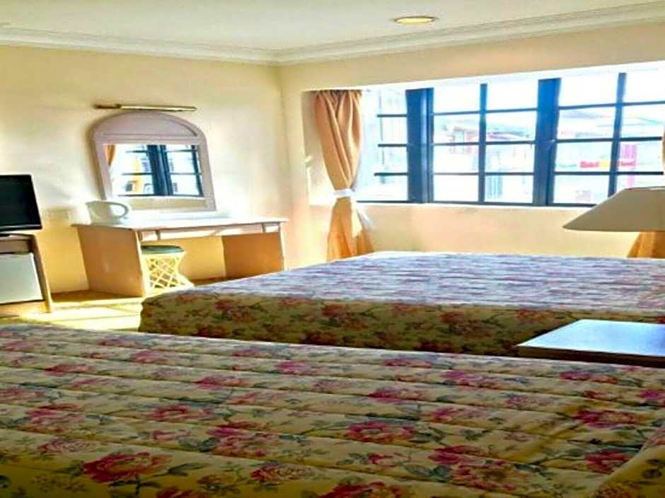 Hotel Rainbow
