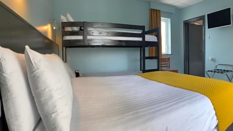 Standard Family Room