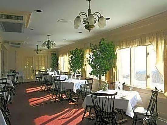 The Lucerne Inn