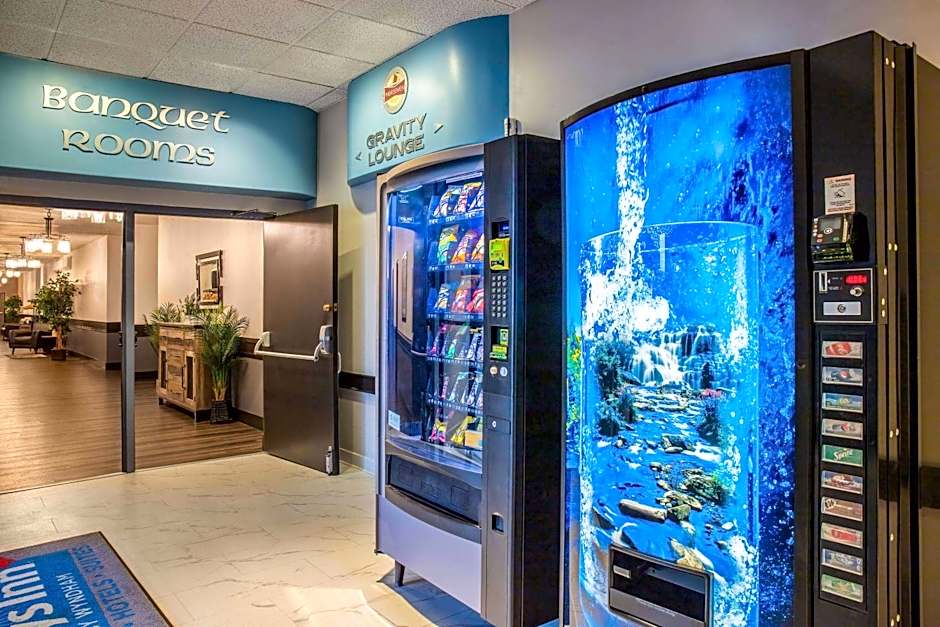 Days Inn & Conference Centre by Wyndham Camrose Norsemen