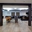La Quinta Inn & Suites by Wyndham Houston - Normandy