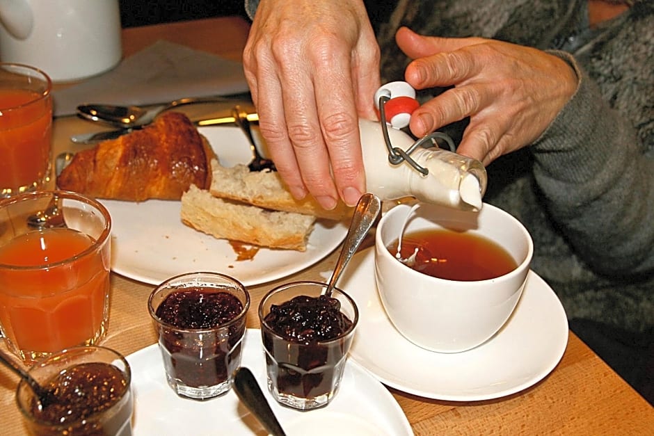 La Femme d'à Côté