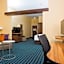 Fairfield Inn & Suites by Marriott Lincoln Southeast
