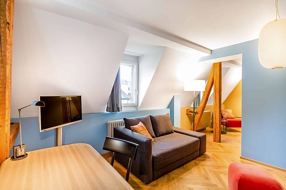 Alma Hotel - Boutique hideaway by the lake with rooftop and ladies-only wellness