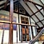 Panji Panji Tropical Wooden Home Langkawi