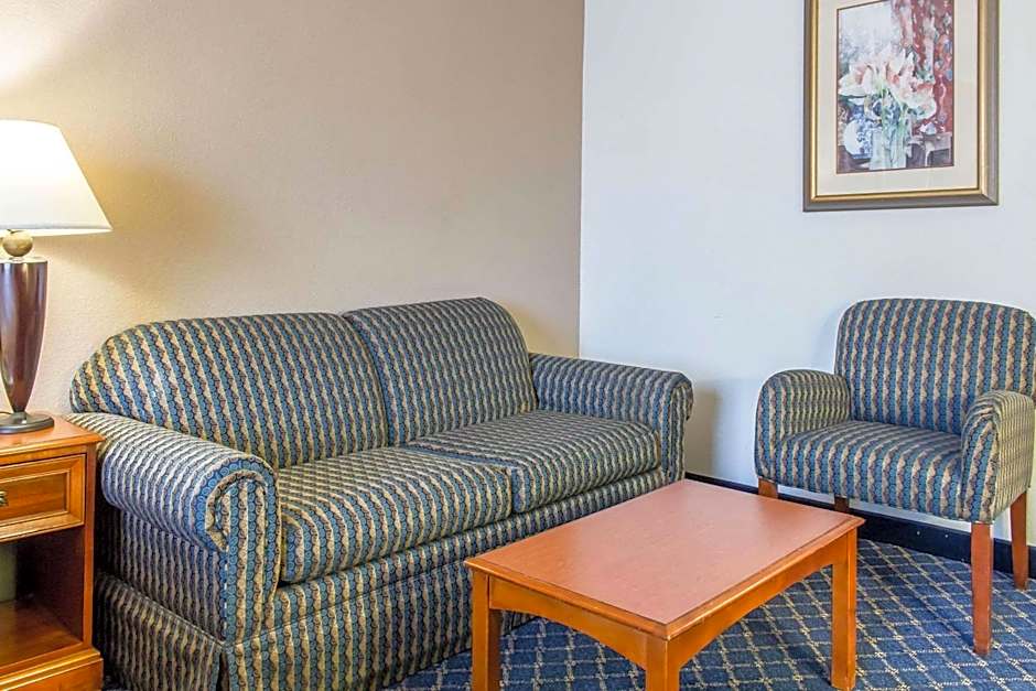 Clarion Hotel & Conference Center