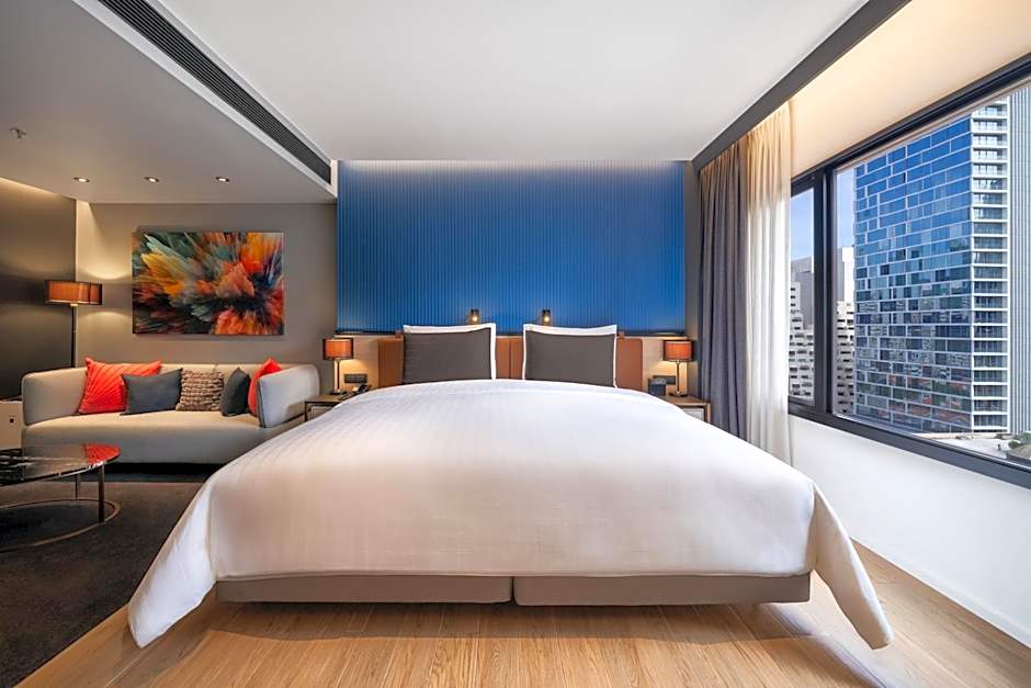 Photo 1 of 2 of Premium 1 King Bed