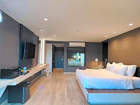 Superior King Room