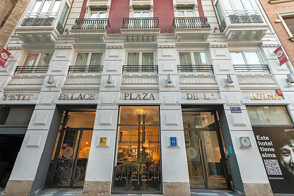 Petit Palace Plaza de la Reina