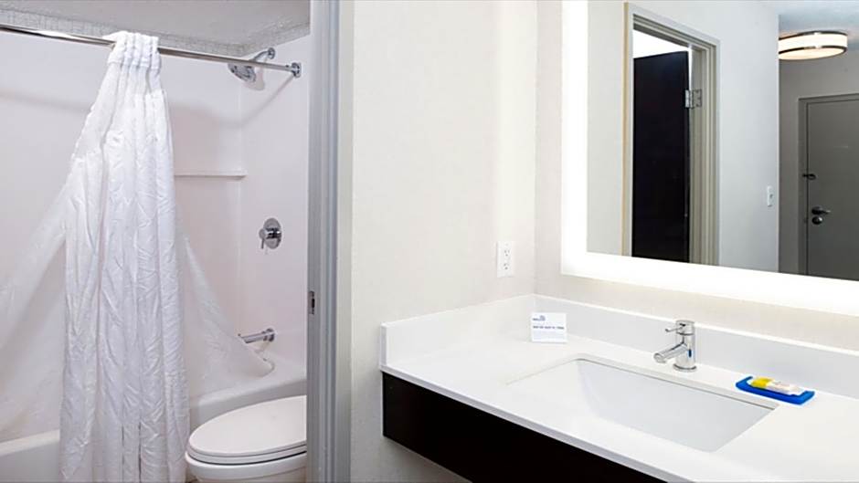 Holiday Inn Express Cincinnati West By IHG