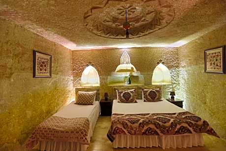 Triple Room with Balcony
