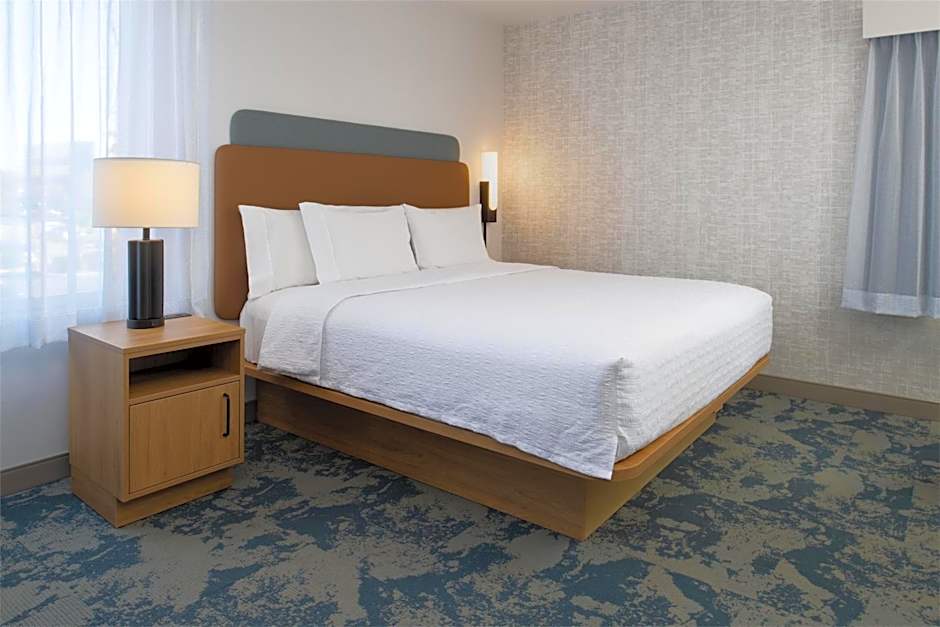 Hampton Inn By Hilton & Suites Redding