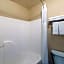 Super 8 by Wyndham Ottawa