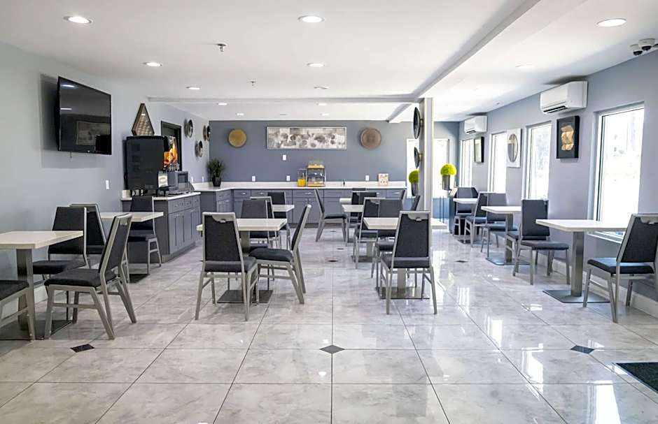 Baymont by Wyndham College Park Atlanta Airport South