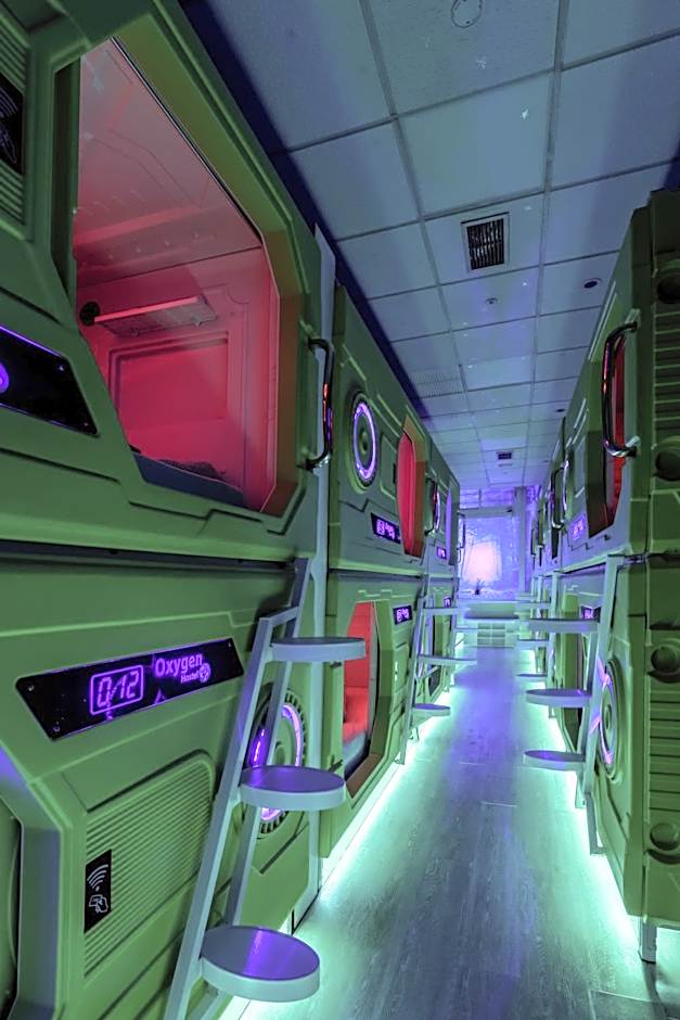 OXYGEN HOSTEL Capsula
