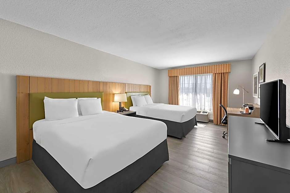 Country Inn & Suites by Radisson, Topeka West, KS