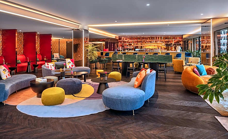 Cardo Brussels, Autograph Collection