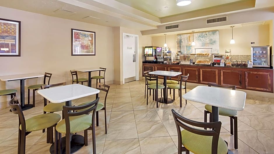 Best Western Plus Deerfield Beach Hotel & Suites