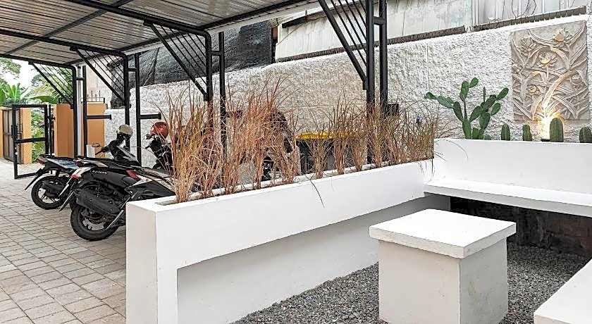 RedDoorz Syariah near Telanaipura Jambi