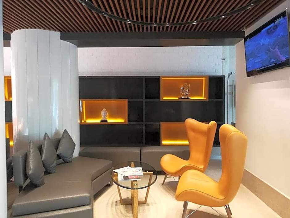 Fountain Tree by TGI