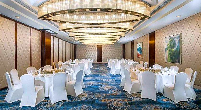 Kunming Golden Eagle Summit Hotel