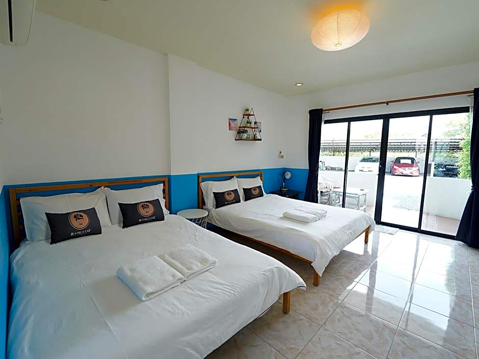 RoomQuest One Bangsaray