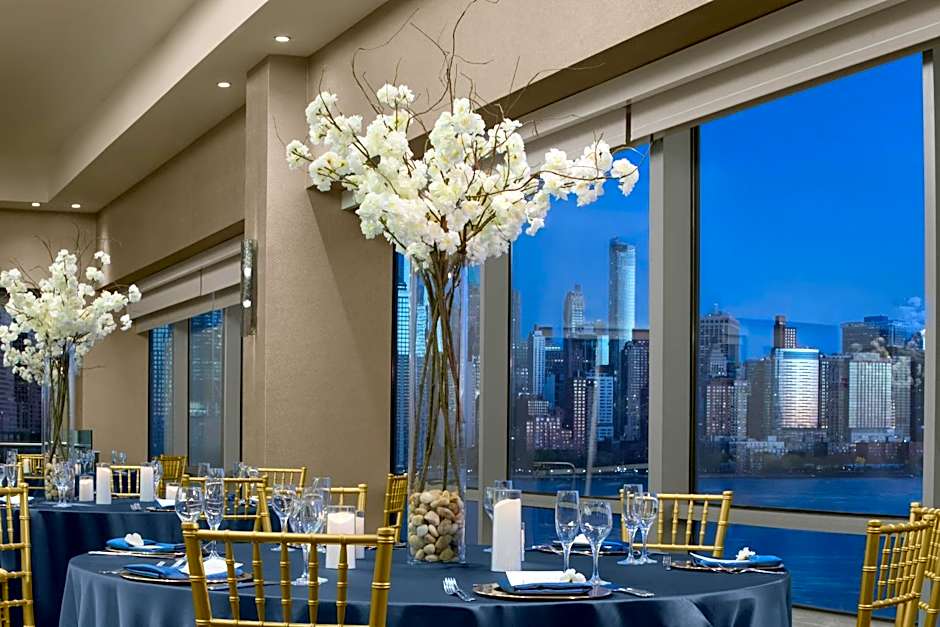 Hyatt Regency Jersey City on the Hudson