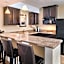 Holiday Inn and Suites Charleston West By IHG