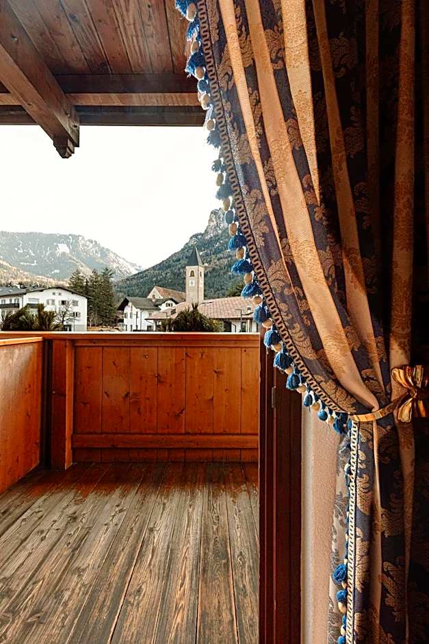 Hotel Enzian Genziana