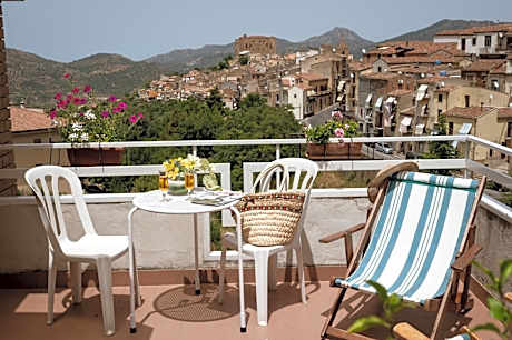 B&B Panorama