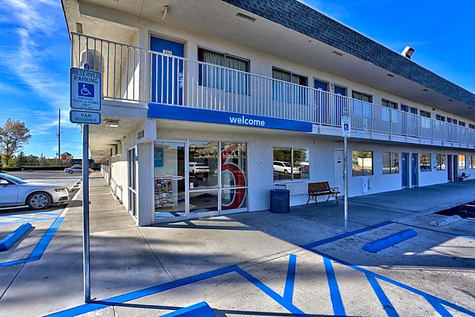 Motel 6-Flagstaff, AZ - Butler