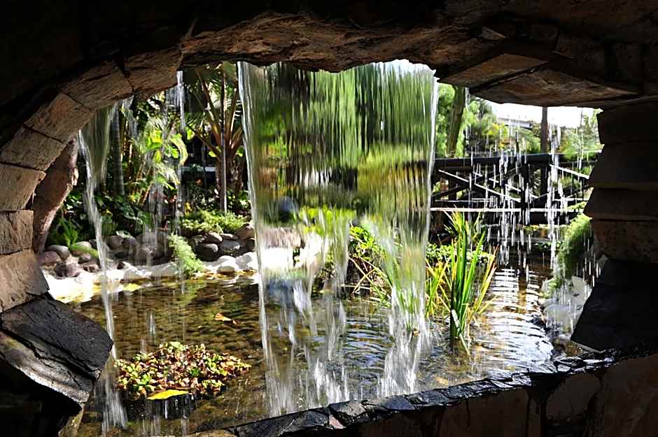 Hotel Parque Tropical