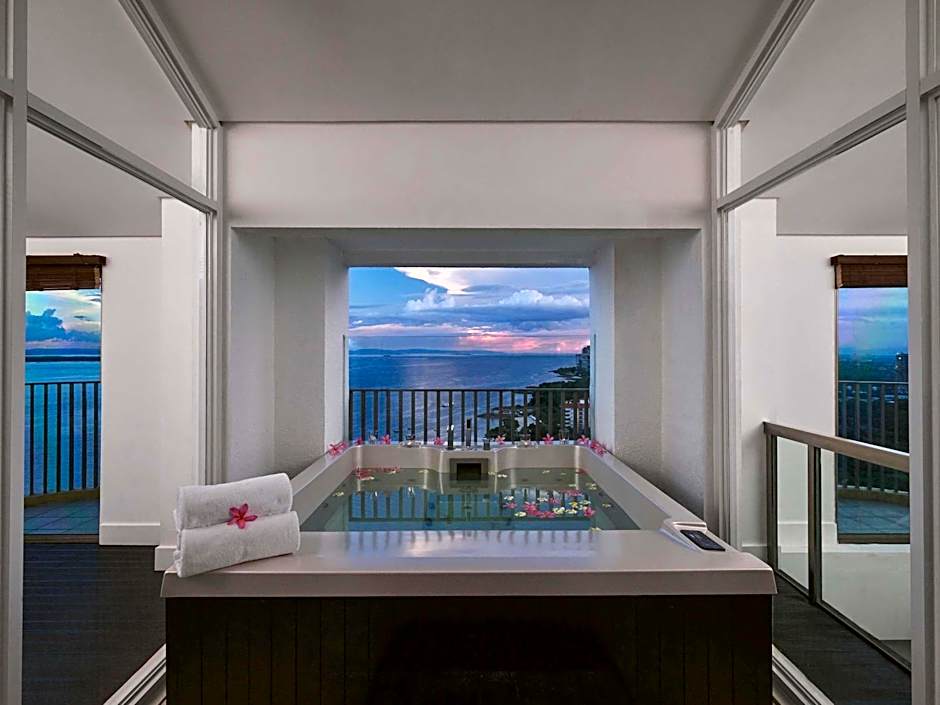 Movenpick Hotel Mactan Island Cebu