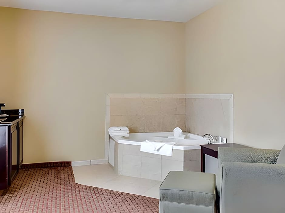 Quality Inn & Suites Slidell