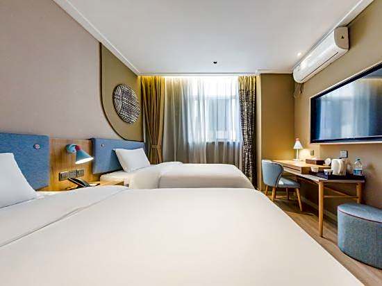 Home Inn (Guangzhou Jiefang Middle Road Gongyuanqian Metro Station)
