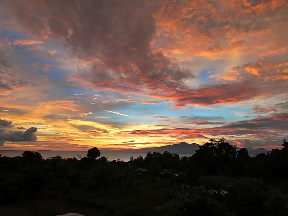 Nakabalo Guesthouse & Restaurant