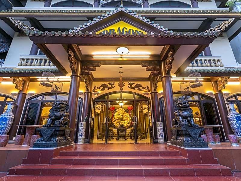 Photo 1 of 41 of Dragon Hotel