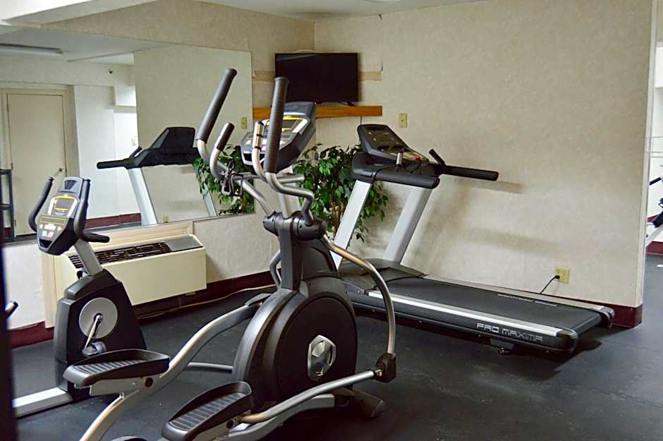 Mystic River Hotel & Suites