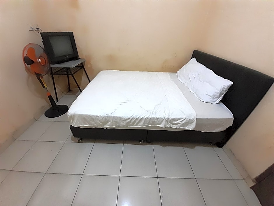 SPOT ON 92492 Pelita Satu