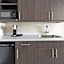 Holiday Inn & Suites Richmond West End by IHG