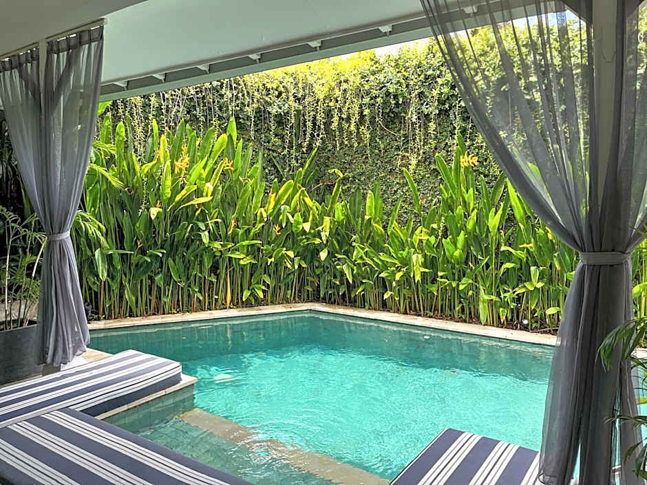 Ozamiz Villa Seminyak by Villas R Us