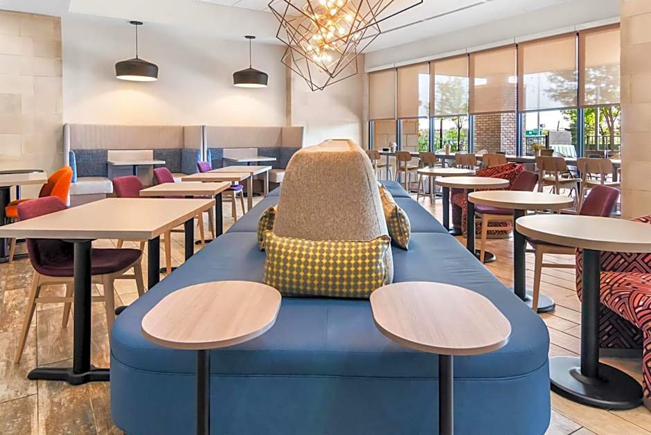 Home2 Suites by Hilton Dallas/Grand Prairie, TX