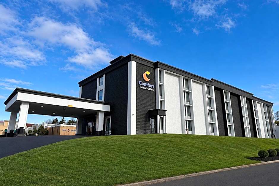 Comfort Inn & Suites Johnson City - Binghamton