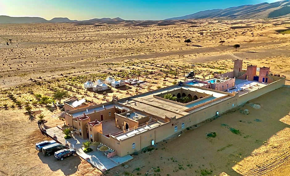 Porte De Sahara Ouzina