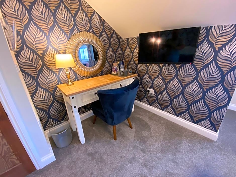 East Llanteg Guest House