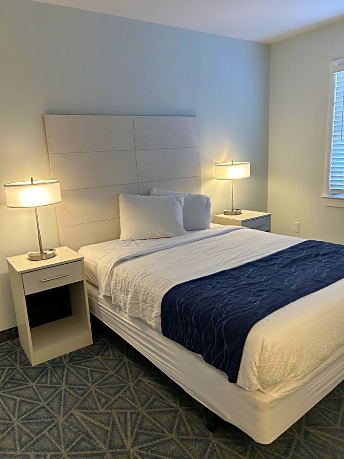 The Admiral Hotel/Motel