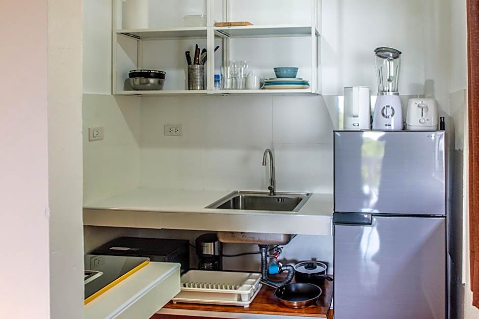 Kalani Bungalows, Haad Yao